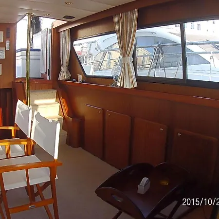 Motor Yacht Sylla ספינת מלון