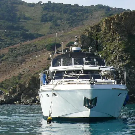 Motor Yacht Sylla פור-ונדרה